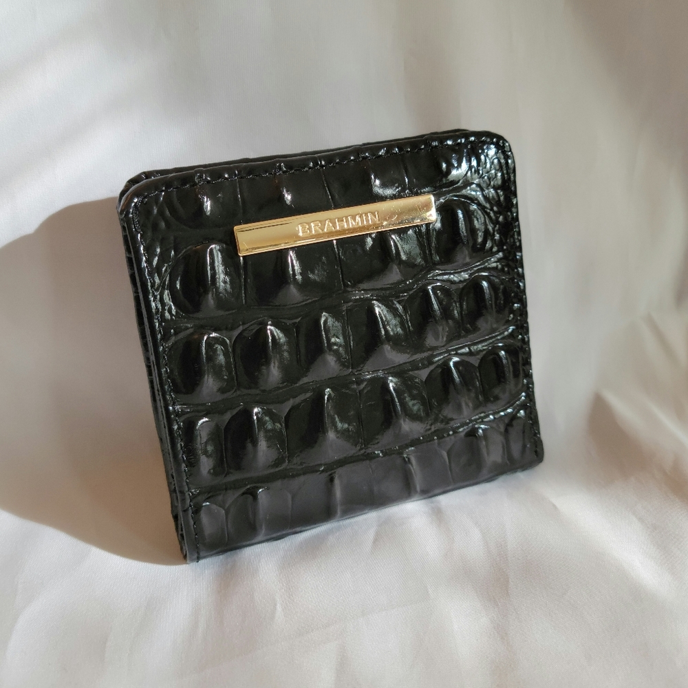 New Women's BRAHMIN Black Glossy Leather Wallet